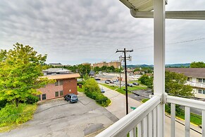1 Mi to Wvu: Morgantown Apartment Near Hospitals