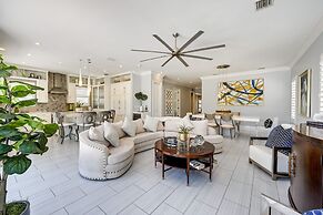 Luxury Naples Home w/ Private Pool ~ 1 Mi to Beach