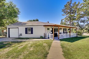 Modern Rapid City Home ~ 3 Mi to Dinosaur Park!