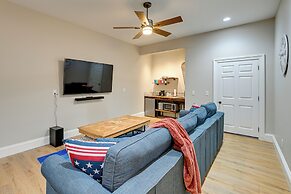 6 Mi to Dtwn Cashiers: Spacious Home w/ Deck