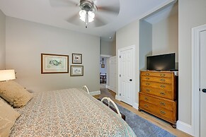 6 Mi to Dtwn Cashiers: Spacious Home w/ Deck