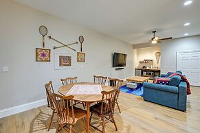 6 Mi to Dtwn Cashiers: Spacious Home w/ Deck