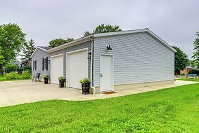 Port Clinton Vacation Rental w/ Boat Dock & Grill!