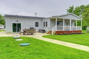Port Clinton Vacation Rental w/ Boat Dock & Grill!
