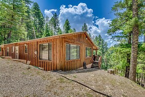 Cloudcroft Mountain Retreat ~ 5 Mi to Skiing!