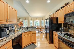 Peaceful Franklin Mountain Retreat w/ Deck