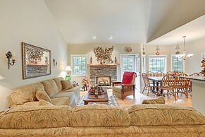 Peaceful Franklin Mountain Retreat w/ Deck