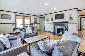 Bright Brevard Home Near Downtown & Trails