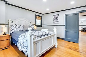 Bright Brevard Home Near Downtown & Trails