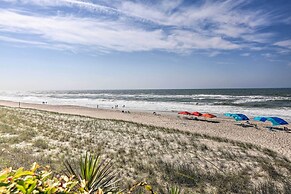 Ocean Club Condo: Spectacular View & Beach Access!