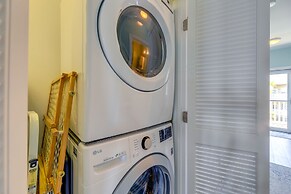 Ocean Club Condo: Spectacular View & Beach Access!