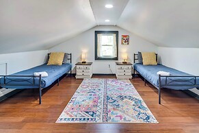 Cozy Brevard Vacation Rental: 1 Block to Main St