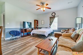 Kentucky Retreat Near Williamstown Lake!