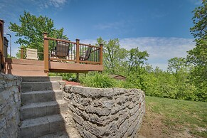 Home w/ Hot Tub + Deck ~ 3 Mi to Ark Encounter!