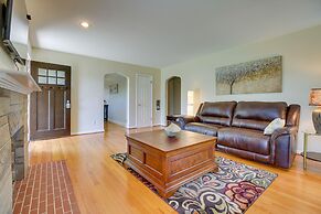 Home w/ Hot Tub + Deck ~ 3 Mi to Ark Encounter!