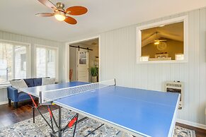 Spacious Retreat w/ Games, 0.7 Mi to Higgins Lake!