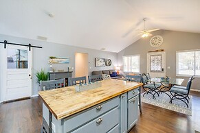 Spacious Retreat w/ Games, 0.7 Mi to Higgins Lake!