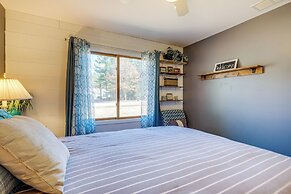Spacious Retreat w/ Games, 0.7 Mi to Higgins Lake!