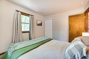 Family Roscommon Home - 3 Mi to Higgins Lake