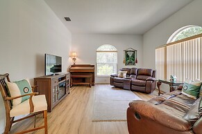 4 Mi to Rainbow Springs: Dunnellon Villa w/ Pool!