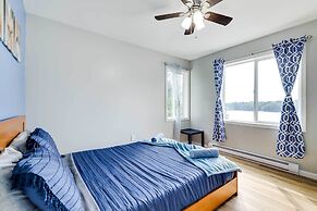 Stunning Tobyhanna Home w/ Lake Access + Kayaks!