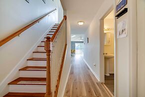 Stunning Tobyhanna Home w/ Lake Access + Kayaks!