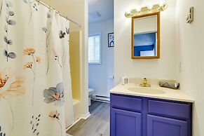 Stunning Tobyhanna Home w/ Lake Access + Kayaks!