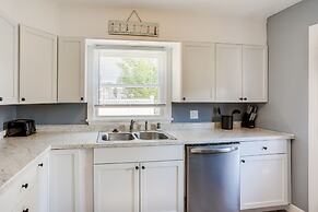 Dog-friendly Port Clinton Home: Walk to Lake Erie!