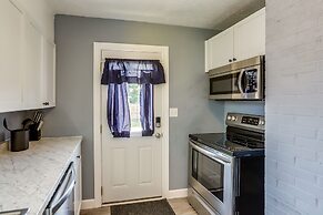 Dog-friendly Port Clinton Home: Walk to Lake Erie!