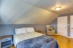 Dog-friendly Port Clinton Home: Walk to Lake Erie!