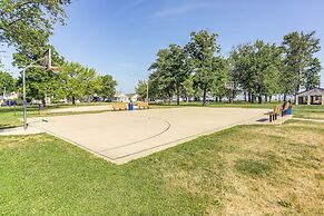 Dog-friendly Port Clinton Home: Walk to Lake Erie!