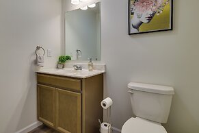 Hot Tub + Lake Access: Spacious Tobyhanna Home