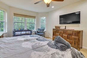 Hot Tub + Lake Access: Spacious Tobyhanna Home