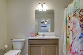 Hot Tub + Lake Access: Spacious Tobyhanna Home