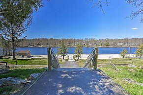 5 Mi to Tobyhanna State Park: Home w/ Game Room!