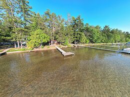 Higgins Lake House w/ Swimming Dock!
