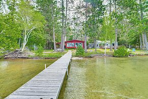 Higgins Lake House w/ Swimming Dock!