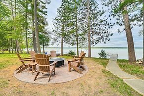 Higgins Lake House w/ Swimming Dock!