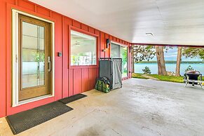 Higgins Lake House w/ Swimming Dock!