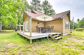 Roscommon Vacation Rental Near Higgins Lake!