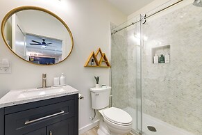 Walk to Downtown Brevard: Apt w/ Patio & Fire Pit!