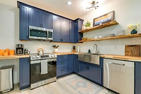 Walk to Downtown Brevard: Apt w/ Patio & Fire Pit!