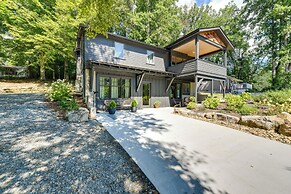 Walk to Downtown Brevard: Apt w/ Patio & Fire Pit!