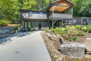 Walk to Downtown Brevard: Apt w/ Patio & Fire Pit!