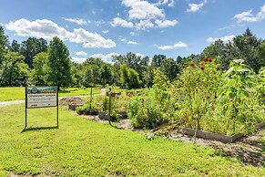 Walk to Downtown Brevard: Apt w/ Patio & Fire Pit!