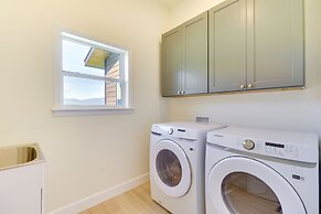 Mountain & Lake View Rexford Estate on 28 Acres!