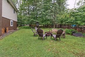 Tobyhanna Home w/ Fire Pits - 9 Mi to Kalahari!