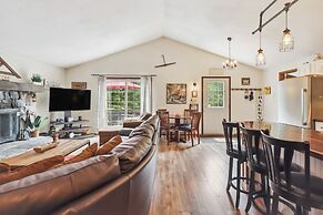 Tobyhanna Home w/ Fire Pits - 9 Mi to Kalahari!