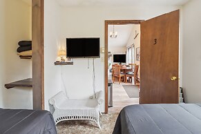 Tobyhanna Home w/ Fire Pits - 9 Mi to Kalahari!