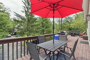Tobyhanna Home w/ Fire Pits - 9 Mi to Kalahari!